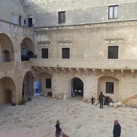 Apartament 2 Bedroomed - Sleeps 5 *