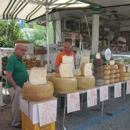 2 Bedroomed - Sleeps 5 * Otranto