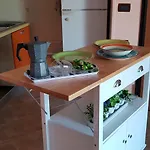 דירה 2 Bedroomed - Sleeps 5 *